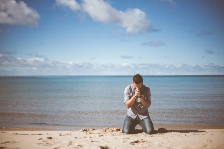 10 Powerful Prayers to Reconcile a Relationship
