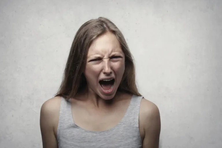 11 Signs You Are an Intimidating Woman